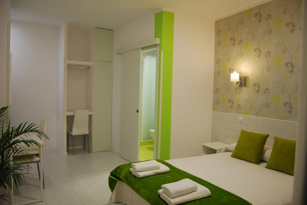 Hostal Petite Maman Madrid Rom bilde