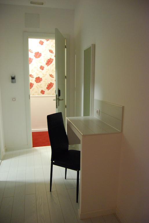 Hostal Petite Maman Madrid Rom bilde