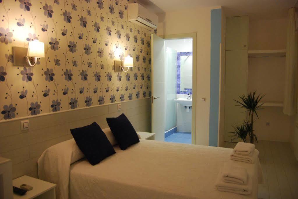 Hostal Petite Maman Madrid Eksteriør bilde